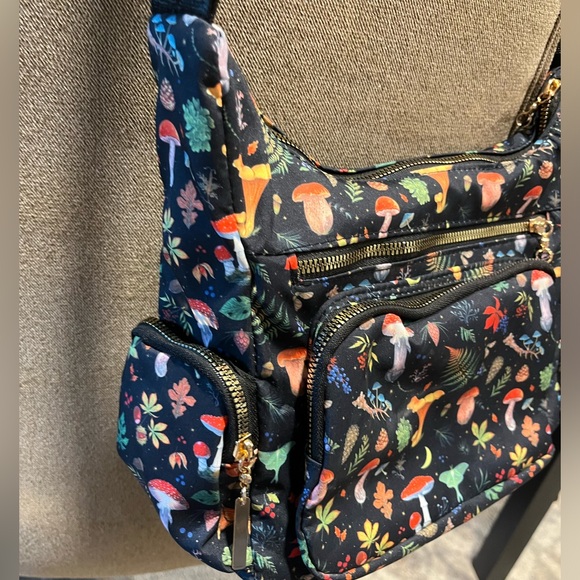 🍄MUSHROOM & FERN 🌿 Nylon Crossbody Purse - Picture 2 of 3